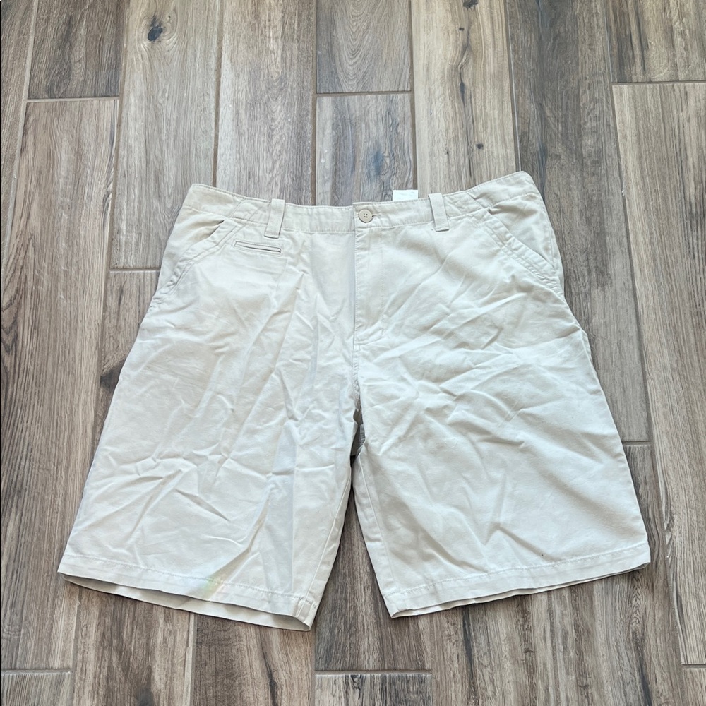 Timberland Men's Cream Flat Front Shorts